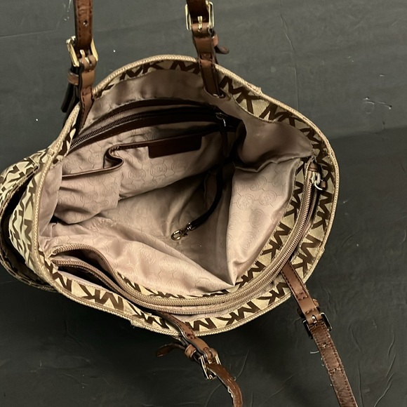 Michael Kors Brown Gold Signature Monogram Jacquard Canvas Tote - Picture 4 of 16